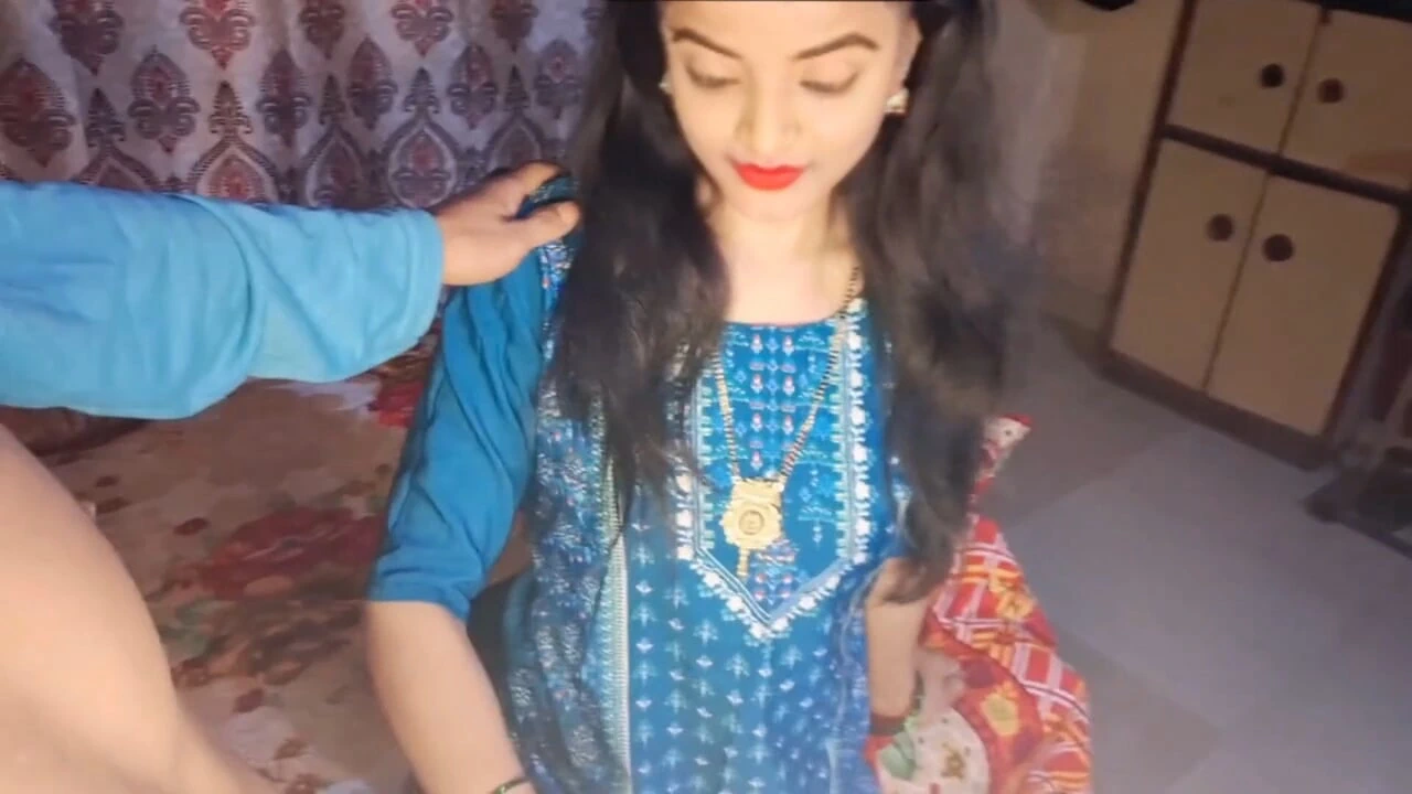 德西继姐只是想要手机继兄来裸体大鸡巴播种继妹是饥渴的大鸡巴操我的阴户，