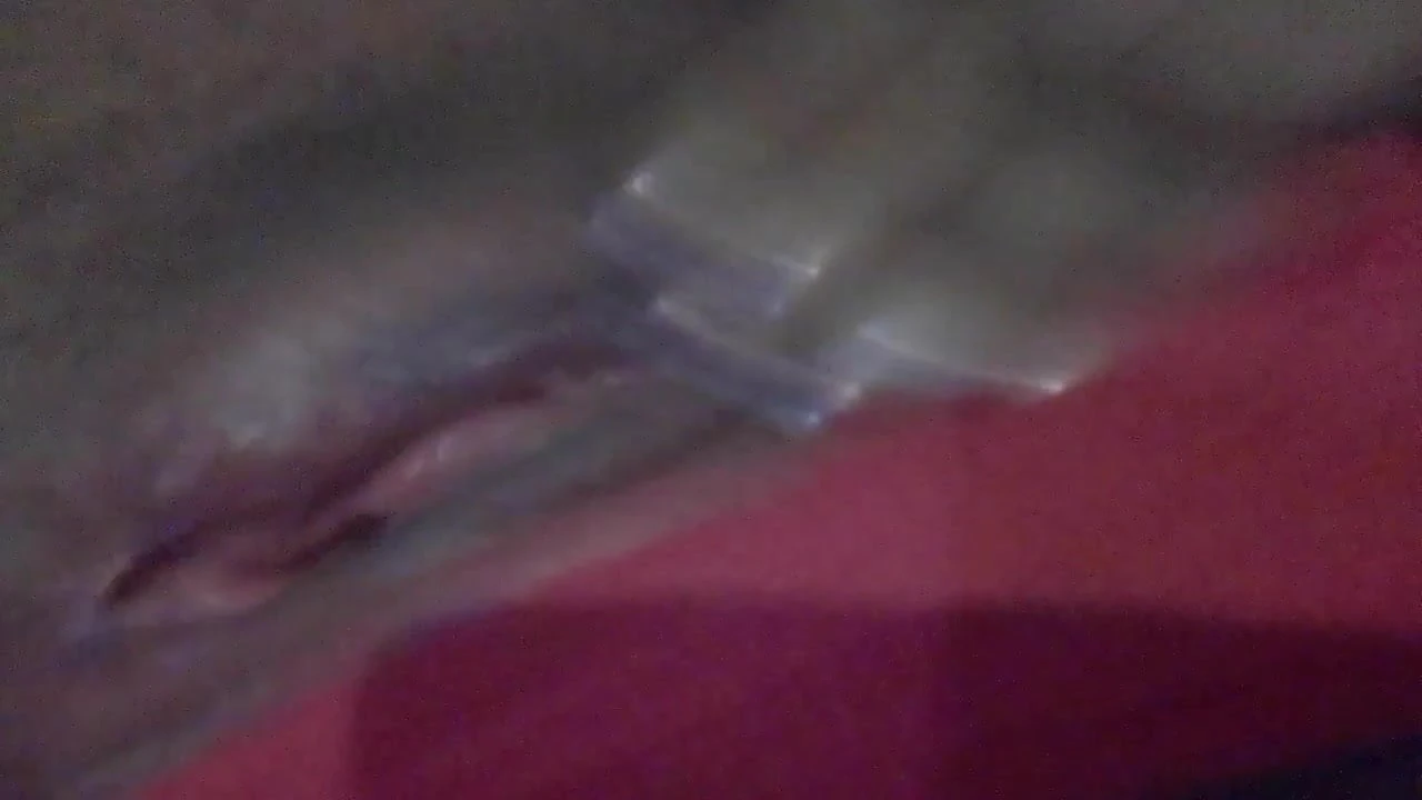 Esposa jugando con su vagina caliente