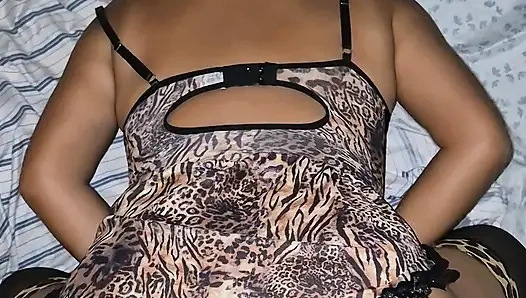 After a COSTUME PARTY a stranger saw me with my sexy dress and did not hesitate to propose to me to have SEX, how delicious!