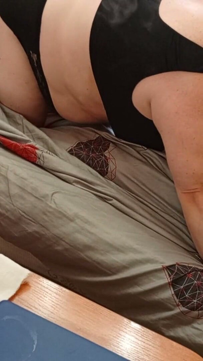 sucking a stranger's big dick and swallowing his cum | Clip 1
