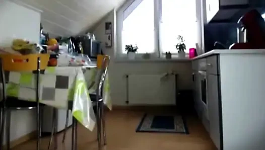 Entfessel deine wünsche: Twerking und necken in hauchdünnen dessous!