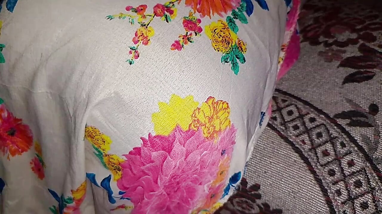 Bhabhi ki gaand chudai video