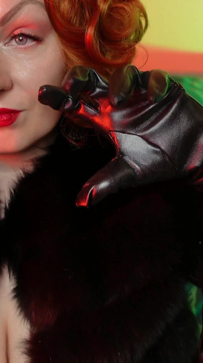 Sexual pin up Arya, ASMR video with long black gloves