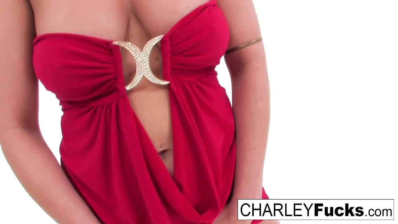 Charley Chase recibe la gran polla