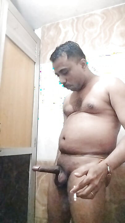 #Pornstar indian ravi și băiatul gigolo ravi fumând țigări