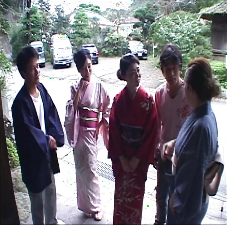 P128G03 The beautiful proprietress of a quiet mountain hot spring inn near Tokyo. Lesbian sisters, forbidden sex at home!　A sensual erotic drama that evokes the Showa era!