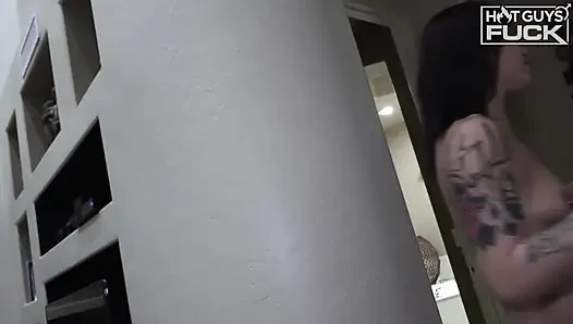 Итальянский член Anthony Ferrari тупой трахает Lexi Nook