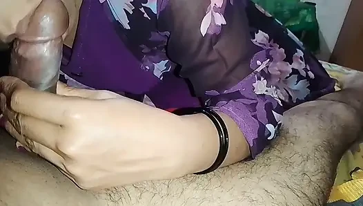 Mallu kız kocasının penisini emiyor