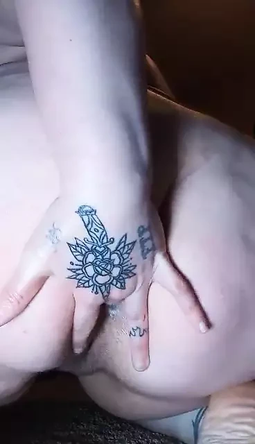 Fingering my tight asshole ft my pussy