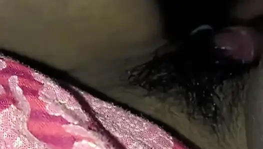 Video seks romantis pasangan desa India lagi ngentot di kamar 20 tahun - video webcam