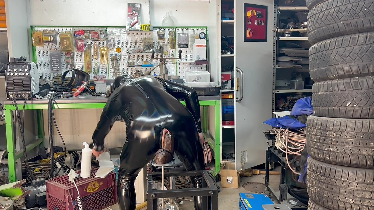 Garage Gimp Fucking machine Bam Dildo + 7.6 cm 40cm Long monster