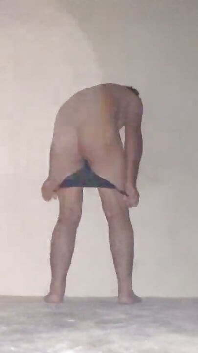 Showing his cut ass hole karachi bottom need gangbang