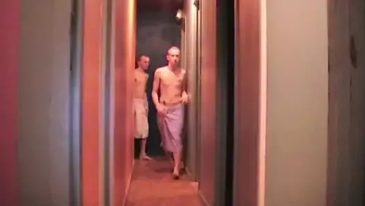 81 threes omse xparty with twinks in public sauna