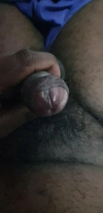 Melancap bersendirian di dalam bilik