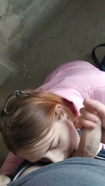 The girl sucked at the entrance