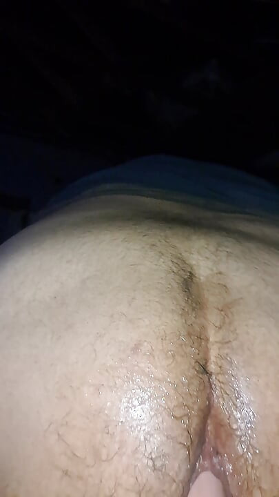 Fat ass enjoying dildo time