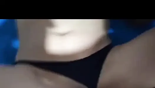Obrolan hot di whatsapp sama saudara tiriku dan berakhir happy ending