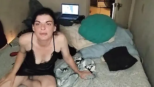 Maria Si Cewek Hot Dientot Habis-habisan Sama Besar Pria Kulit Hitam
