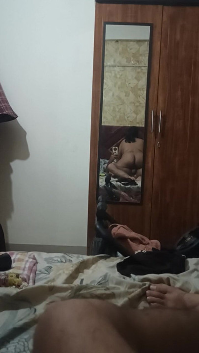 Padosi bhabhi ne land par uchal kar Boht maje kiye