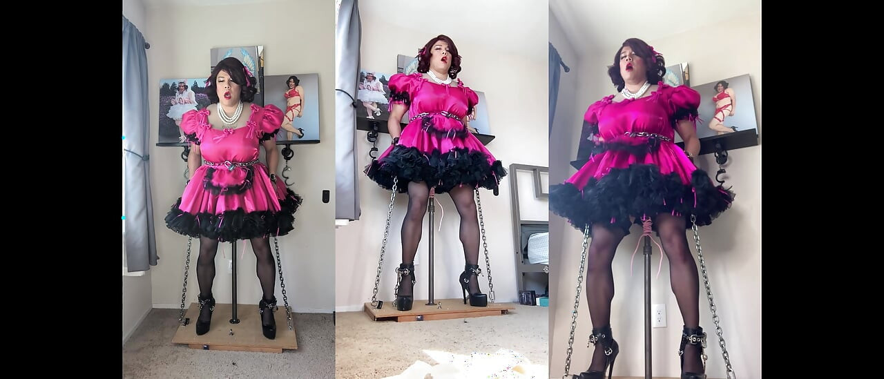 गुलाबी बहिन नौकरानी candy अपने डिल्डो स्टैंड पर बंद है और उसके ध्रुव की सवारी करती है