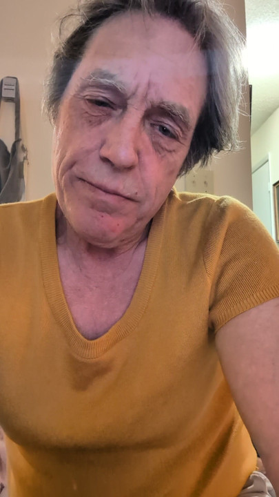 เมื่อเร็ว ๆ นี้ฉันตัดสินใจเปลี่ยนชื่อจาก Stuart Kirk เป็น (Samantha)