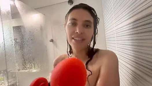 Kami Suka Bermain Di Kamar Mandi Sampai Kami Datang