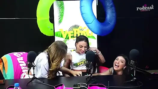 Pagode Da Ofensa - ep. Summer California: Agnes, Clara Wellen dan Monique Bertolini