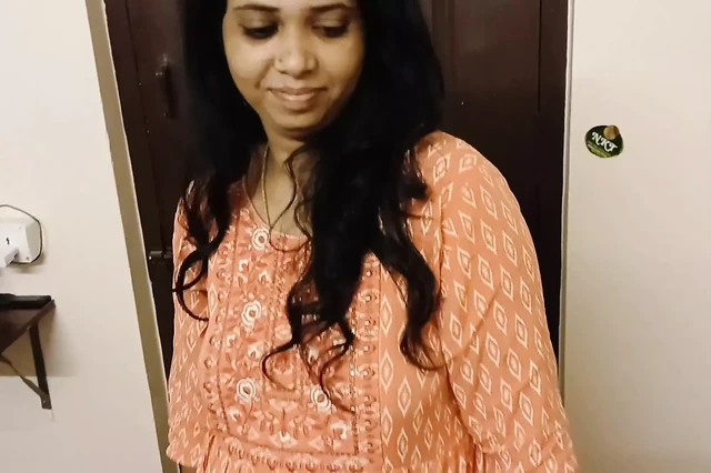 DESI INDIAN STRANGER GIRL FUCKING IN HOTEL ROOM