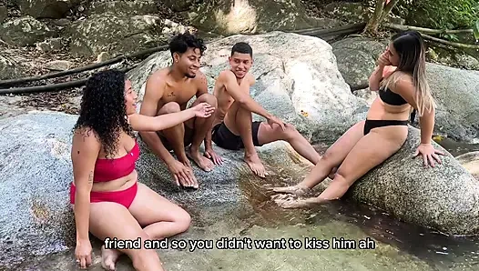 Моя лучшая подруга и я трахаем двух шлюх в лесу — огромная сперма в лицо