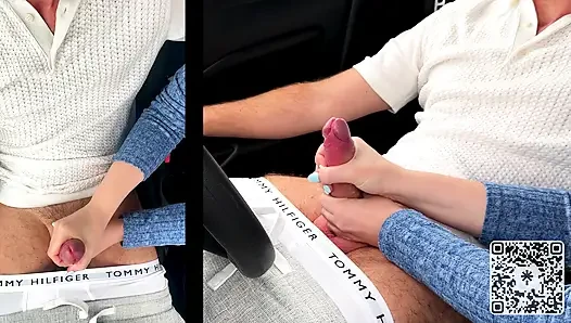 Halka açık otoparkta elle muamele çıldırdı: ıslak ve özensiz elle muamele büyük meme boşalmasına yol açıyor