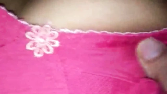 Indian college girlfriend fucked hard in room