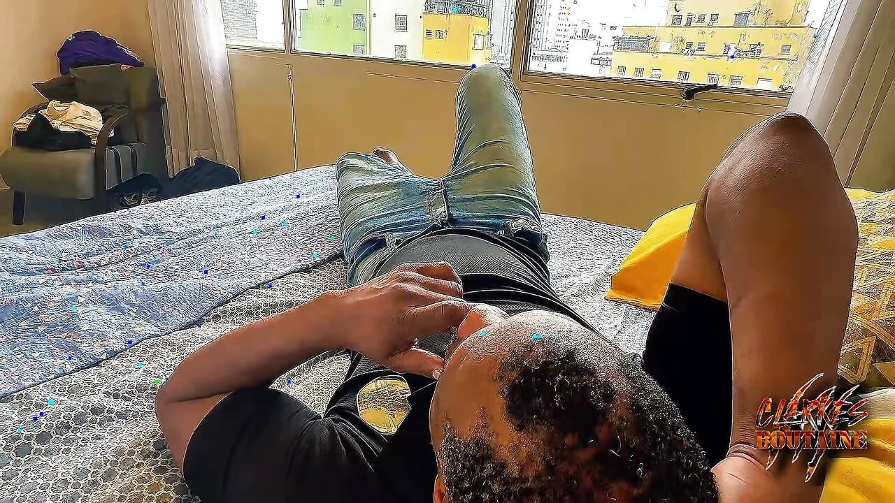 مادر بیبی زنگ زد و من جواب دادم تا تریلر درد