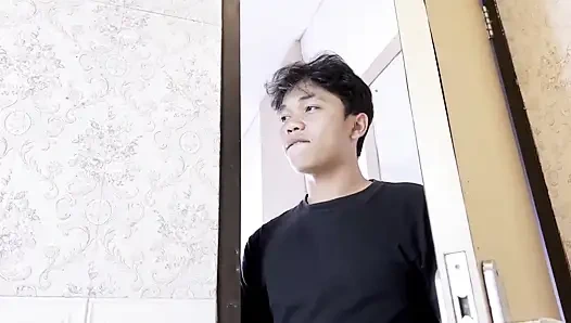 Following My Stepmom to Bathroom and Fucking Her so Hot and Creampie