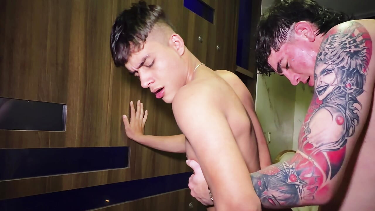 The Driver Took Me Home and Since I Had No Money... I Offered Him My Twink Ass For The First Time