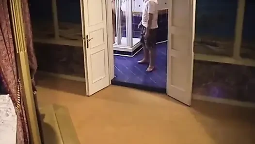Abla kulübünde gerçek insanlar ve gerçek seks 86
