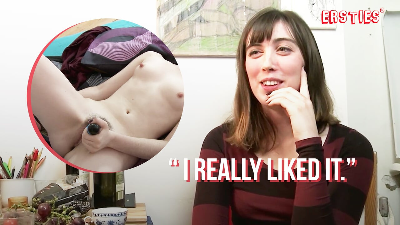 Ersties - Slatka Amerikanka Fiona B vibrira svoj put do orgazma