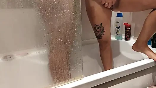 Homemade Mutual Masturbation in Shower