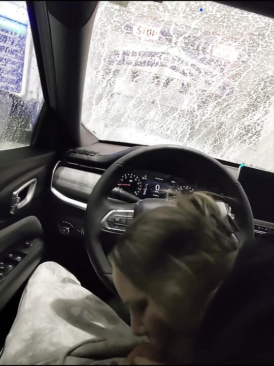 Car Wash Blowjob and Breaking the Condom POV