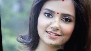 孟加拉女演员subhashree下流的精液致敬