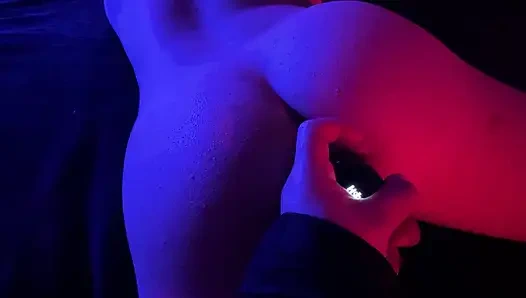 Girl dominates her boyfriend by masturbating him and making his ass for the first time