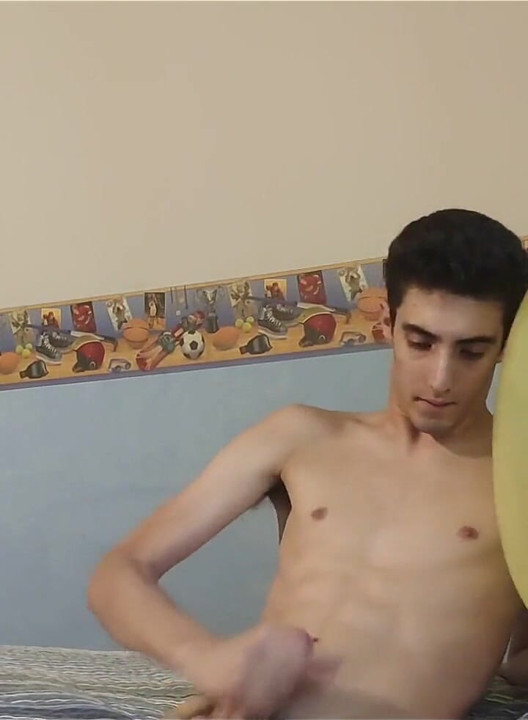 Blowing up a Huge Smiley Balloon While Jerking off