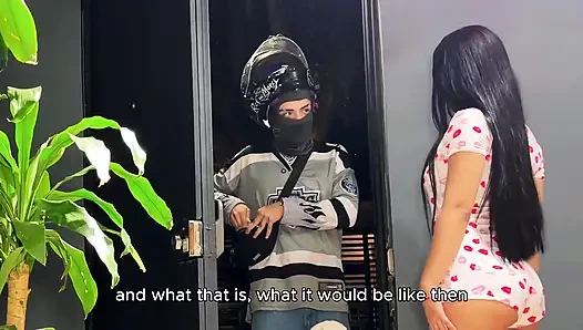 Wanita cantik Kolombia tidak bisa membayar hutangnya ... jadi dia merentangkan kakinya saat suaminya pergi! - Produksi Luar Angkasa