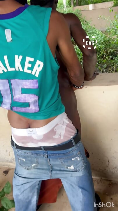 בחוץ עם איש השוער שלנו