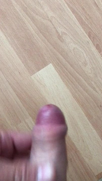 Cumshot looking at Xhamster