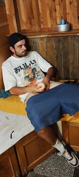 Cum Cum and Play