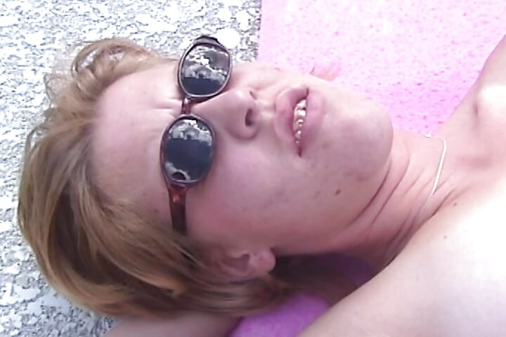 Babe Love Outdoor Action by the Pool