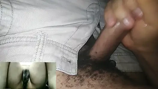 Bei einem videoanruf masturbieren