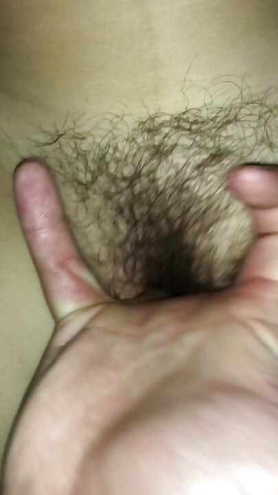 Fingering deep! Natural Wife gets wet and cum moaning