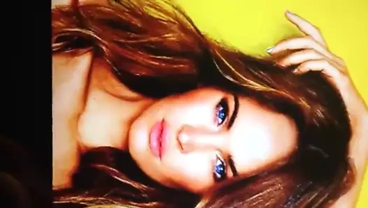 Megan fox - kozmo boşalması