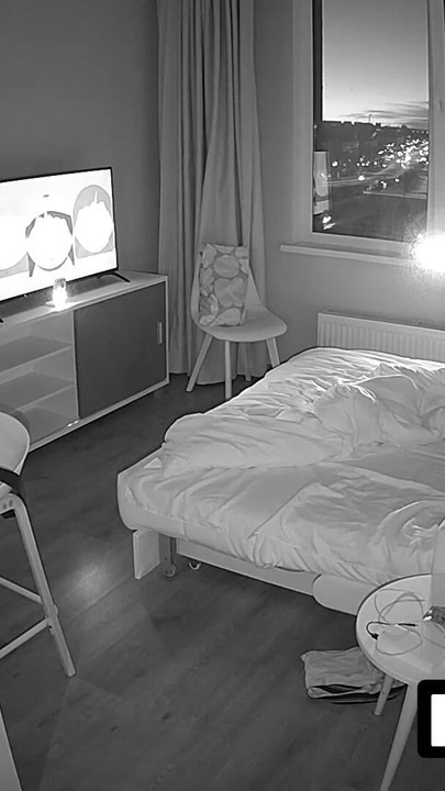 Must-share moment od "LUUV. Bylo to poprvé, co byl přecitěný na domácí kameře?"